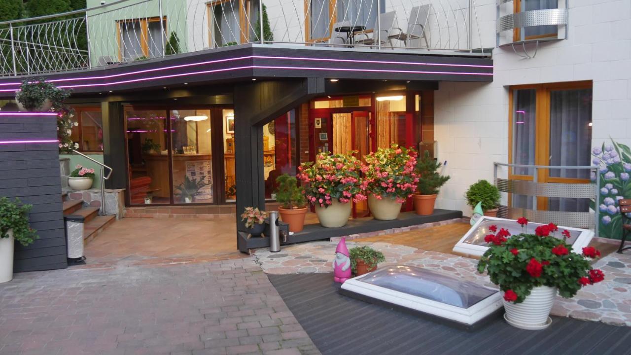 To Tu Bed & Breakfast Mragowo Exterior photo